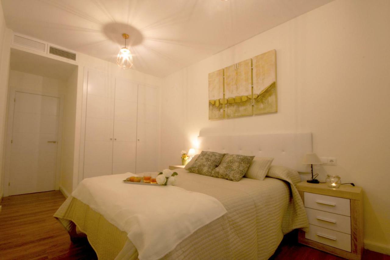 Apartamento Vacacional Carmona Apartment Luaran gambar